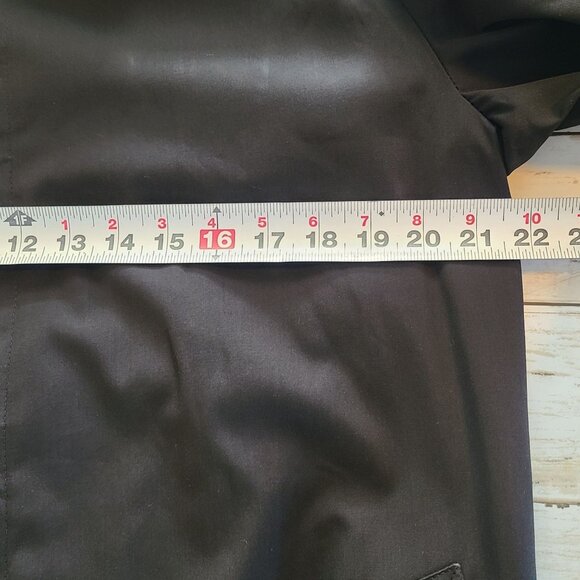 Hart Schaffner Marx Black Single Breasted Full Length Raincoat 40R Quiet Luxury - Picture 6 of 9